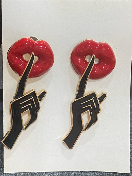 Jewelry - Pierced Earrings